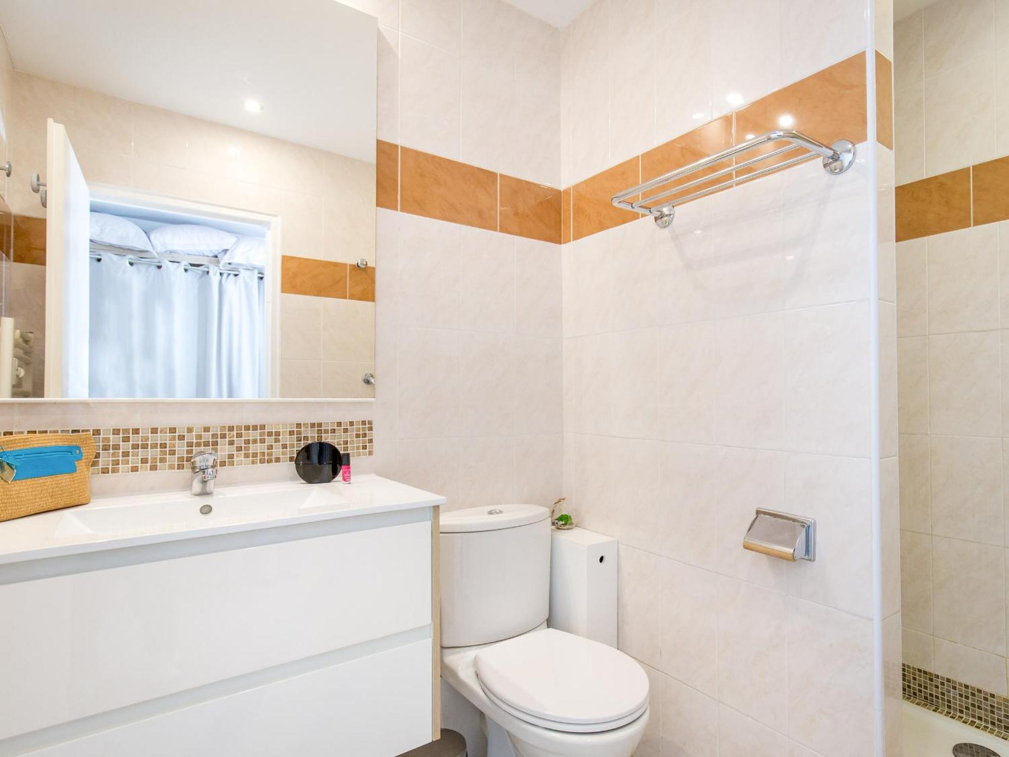 Studio Climatise Pour 3, Face Est, A 50M Plage Et Proche Commerces - Fr-1-466A-23 Saint-Raphael  Luaran gambar